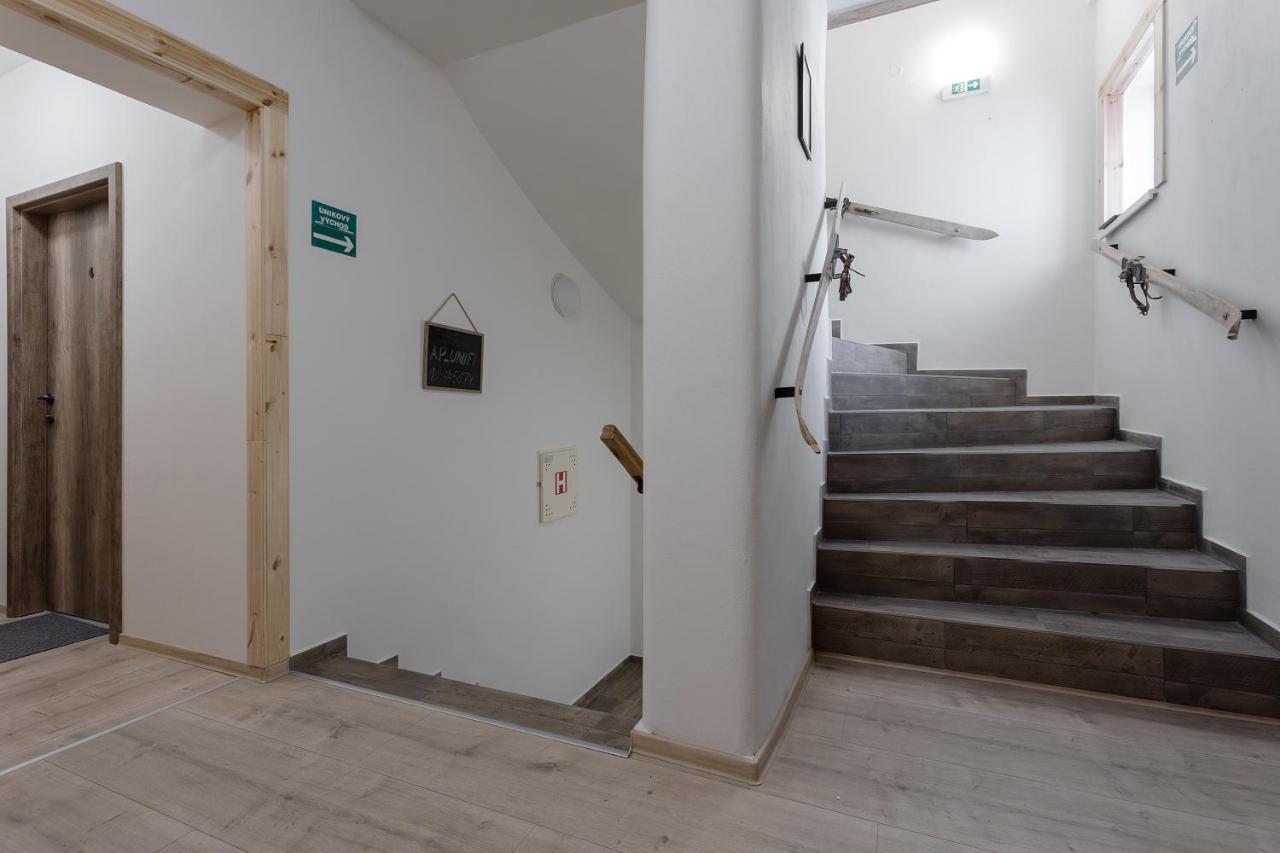 Vlevo Dole Koko Apartment Rokytnice nad Jizerou Eksteriør bilde
